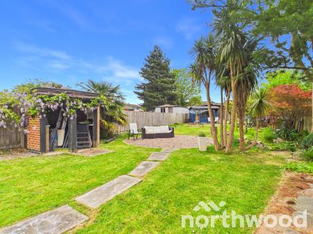 3 bedroom Detached house for sale in Romney Road, Willesborough, Ashford, TN24