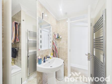 2 bedroom Terraced House for sale in Reedmace Close, Singleton, Ashford, TN23