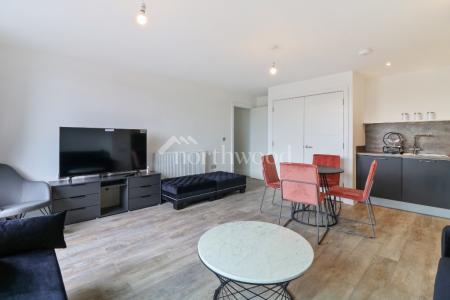 2 bedroom Flat to let in George Street, Victoria Point, Victoria Point, Ashford, TN23