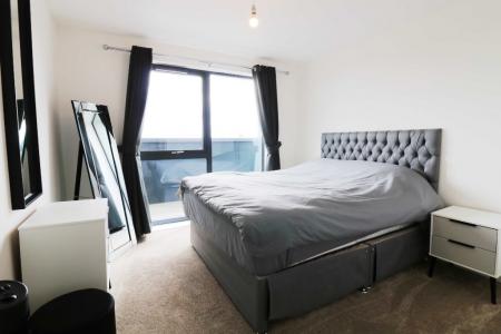 2 bedroom Flat to let in George Street, Victoria Point, Victoria Point, Ashford, TN23