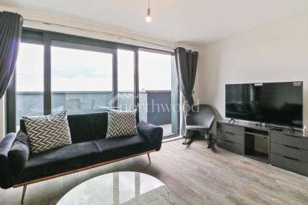2 bedroom Flat to let in George Street, Victoria Point, Victoria Point, Ashford, TN23