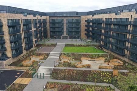 2 bedroom Flat to let in George Street, Victoria Point, Victoria Point, Ashford, TN23