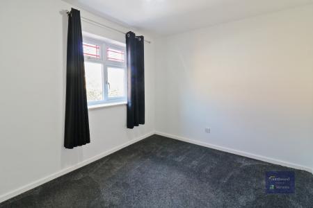 4 bedroom Detached house to let in Chestnut Lane, Ashford, TN23