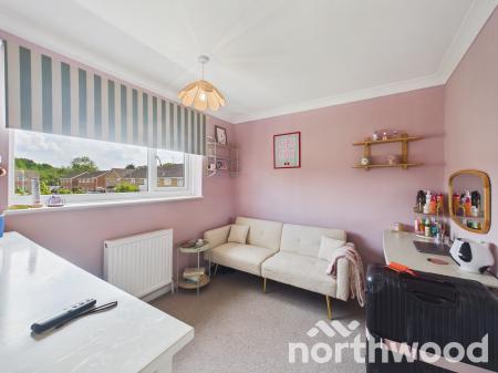 3 bedroom Semi-detached house for sale in Langley Drive, Ashford, TN23