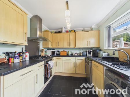 3 bedroom Semi-detached house for sale in Langley Drive, Ashford, TN23