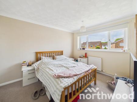 3 bedroom Semi-detached house for sale in Langley Drive, Ashford, TN23