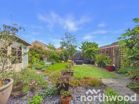 3 bedroom Semi-detached house for sale in Langley Drive, Ashford, TN23
