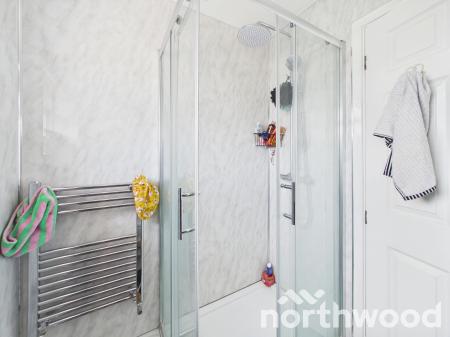 3 bedroom Semi-detached house for sale in Langley Drive, Ashford, TN23