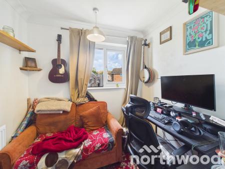 3 bedroom Semi-detached house for sale in Langley Drive, Ashford, TN23