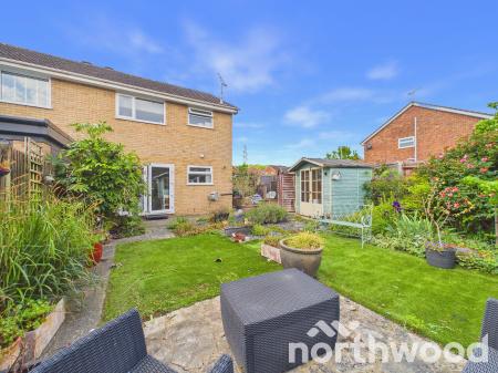 3 bedroom Semi-detached house for sale in Langley Drive, Ashford, TN23
