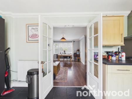 3 bedroom Semi-detached house for sale in Langley Drive, Ashford, TN23