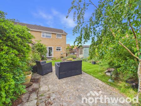 3 bedroom Semi-detached house for sale in Langley Drive, Ashford, TN23