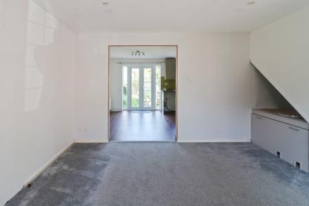 3 bedroom Semi-detached house to let in Lakemead, Singleton, Ashford, TN23
