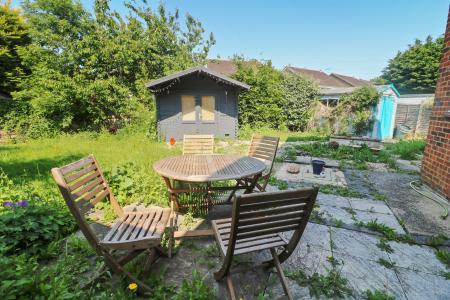 3 bedroom Semi-detached house to let in Lakemead, Singleton, Ashford, TN23