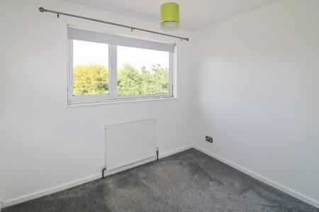 3 bedroom Semi-detached house to let in Lakemead, Singleton, Ashford, TN23