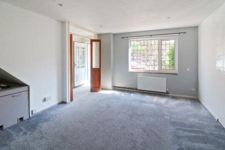 3 bedroom Semi-detached house to let in Lakemead, Singleton, Ashford, TN23