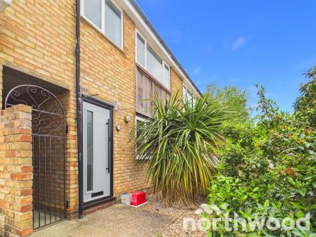 3 bedroom Terraced House for sale in Aragon Close, South Ashford, Ashford, TN23