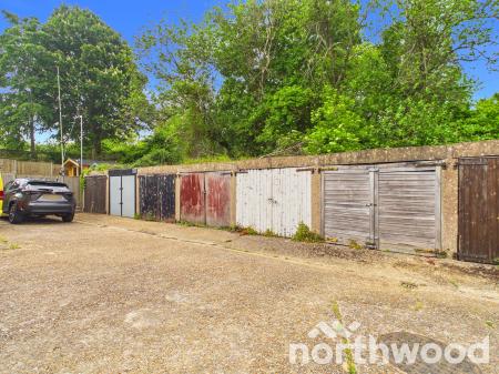 3 bedroom Terraced House for sale in Aragon Close, South Ashford, Ashford, TN23