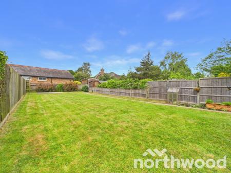 2 bedroom Bungalow for sale in Lower Road, Woodchurch, TN26