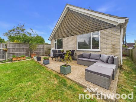 2 bedroom Bungalow for sale in Lower Road, Woodchurch, TN26