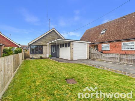 2 bedroom Bungalow for sale in Lower Road, Woodchurch, TN26