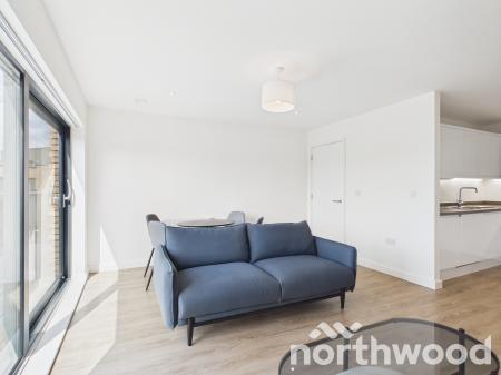 1 bedroom Flat to let in Hampton Place, Ashford, TN23