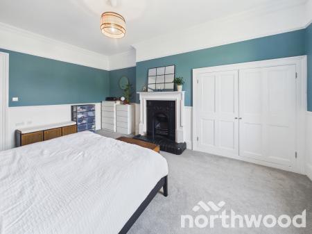 3 bedroom Flat for sale in The Grove, Pluckley, TN27