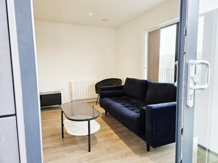 2 bedroom Flat to let in Hampton Place, Ashford, TN23