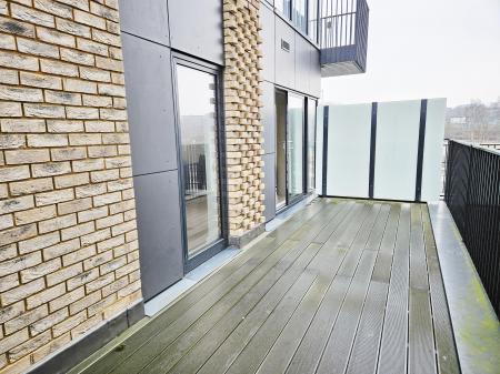 2 bedroom Flat to let in Hampton Place, Ashford, TN23