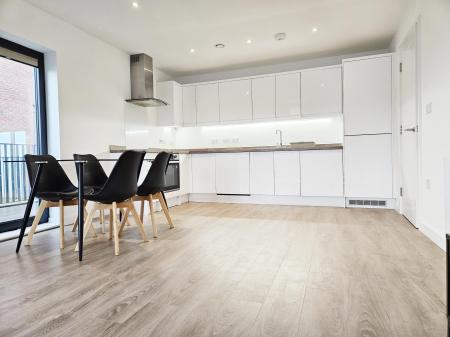 2 bedroom Flat to let in Hampton Place, Ashford, TN23