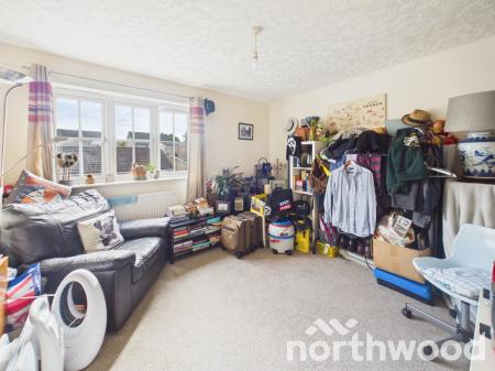 2 bedroom Terraced House for sale in Manor House Drive, Ashford, TN23