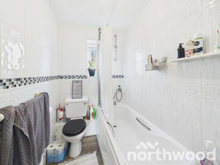 2 bedroom Terraced House for sale in Manor House Drive, Ashford, TN23