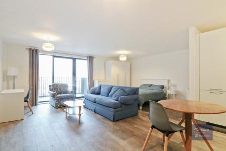 1 bedroom Studio flat for sale in George Street, Town Centre, Ashford, TN23