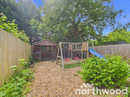 6 bedroom Detached house for sale in Faversham Road, Boughton Aluph, TN25
