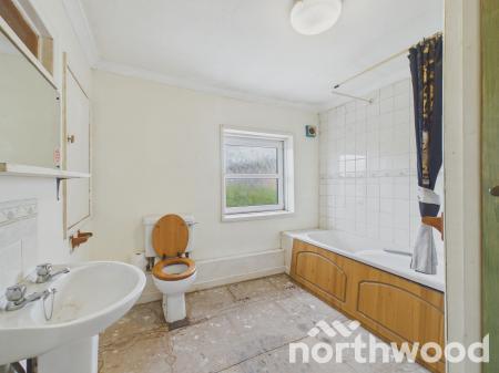 1 bedroom Semi-detached house for sale in Canterbury Road, Willesborough, Ashford, TN24
