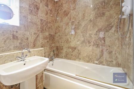 3 bedroom Semi-detached house to let in Star Lane, Folkestone, CT19