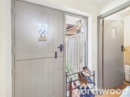 3 bedroom Semi-detached house for sale in The Street, Great Chart, TN23