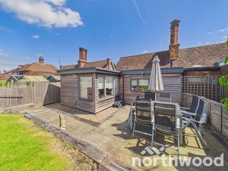 3 bedroom Semi-detached house for sale in The Street, Great Chart, TN23