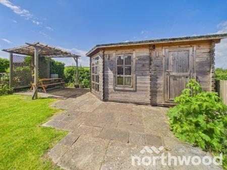 3 bedroom Semi-detached house for sale in The Street, Great Chart, TN23