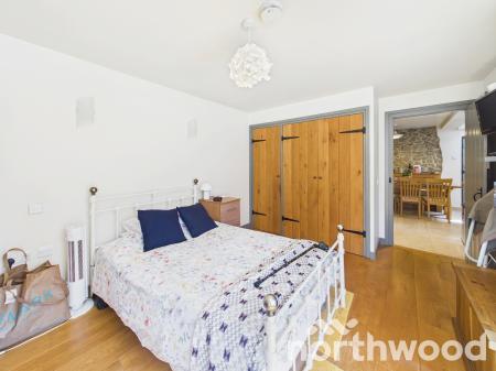 3 bedroom Semi-detached house for sale in The Street, Great Chart, TN23