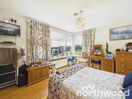 3 bedroom Semi-detached house for sale in The Street, Great Chart, TN23