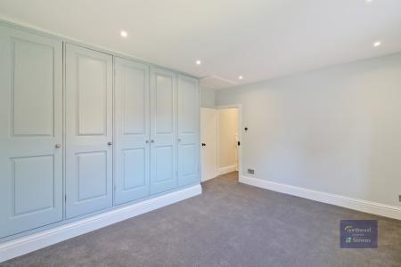 2 bedroom Terraced House to let in The Street, Egerton, TN27