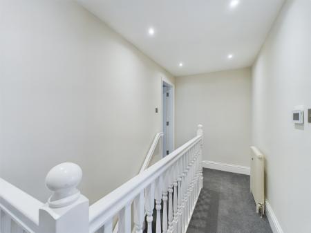 2 bedroom Terraced House to let in The Street, Egerton, TN27