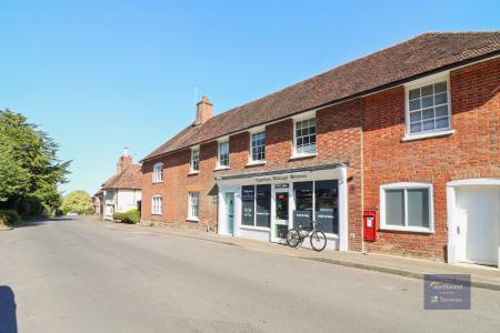 3 bedroom Terraced House to let in The Street, Egerton, TN27