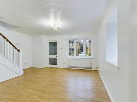 3 bedroom Detached house to let in Drake Road, South Willesborough, Ashford, TN24