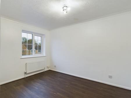 3 bedroom Detached house to let in Drake Road, South Willesborough, Ashford, TN24