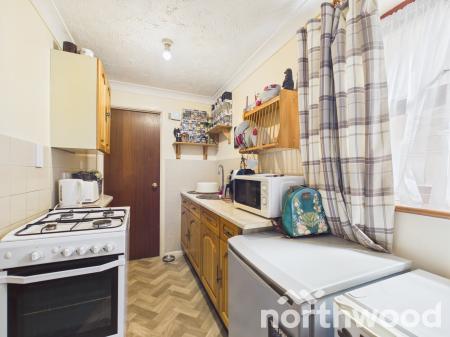 1 bedroom Ground floor flat for sale in Ashdale Place, Churchyard, Ashford, TN23
