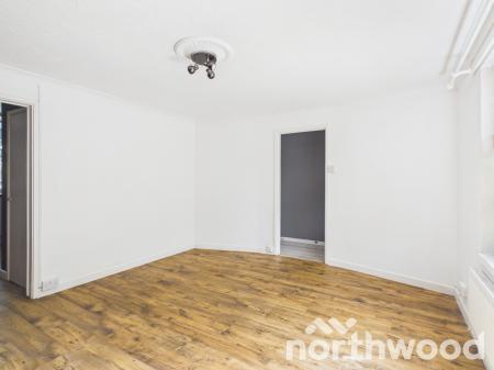 3 bedroom End of terrace house to let in Oak Tree Road, Ashford, TN23