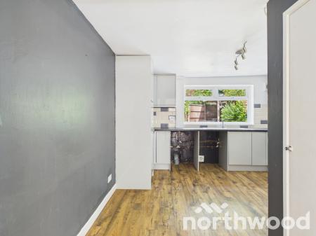 3 bedroom End of terrace house to let in Oak Tree Road, Ashford, TN23