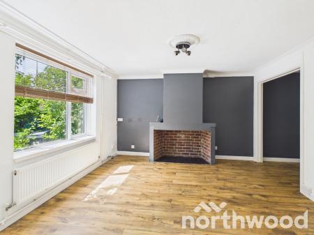 3 bedroom End of terrace house to let in Oak Tree Road, Ashford, TN23